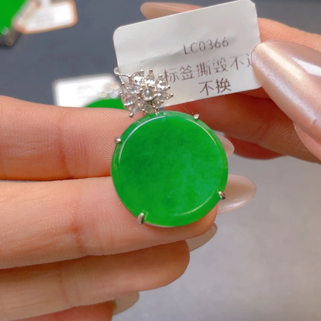 【闪购商品】颈饰银S925镶嵌翡翠翡翠