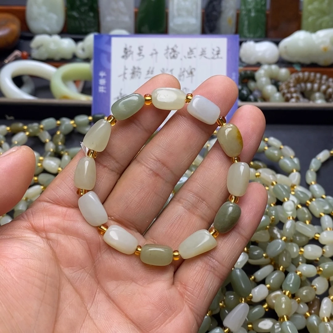 坚***持和田玉(糖玉)未镶嵌颈饰