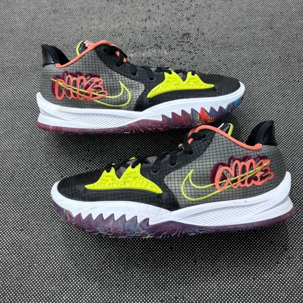 90新 MM6 44.5码 Kyrie Low 4 EP 黑绿橙 鞋帮瑕疵 篮球鞋
