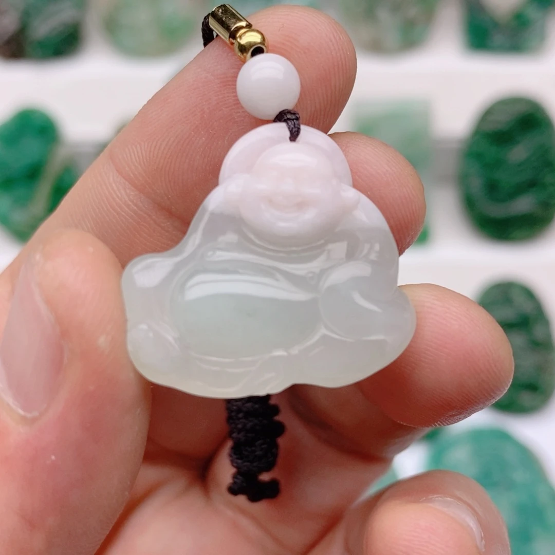 独山玉颈饰未镶嵌太***照