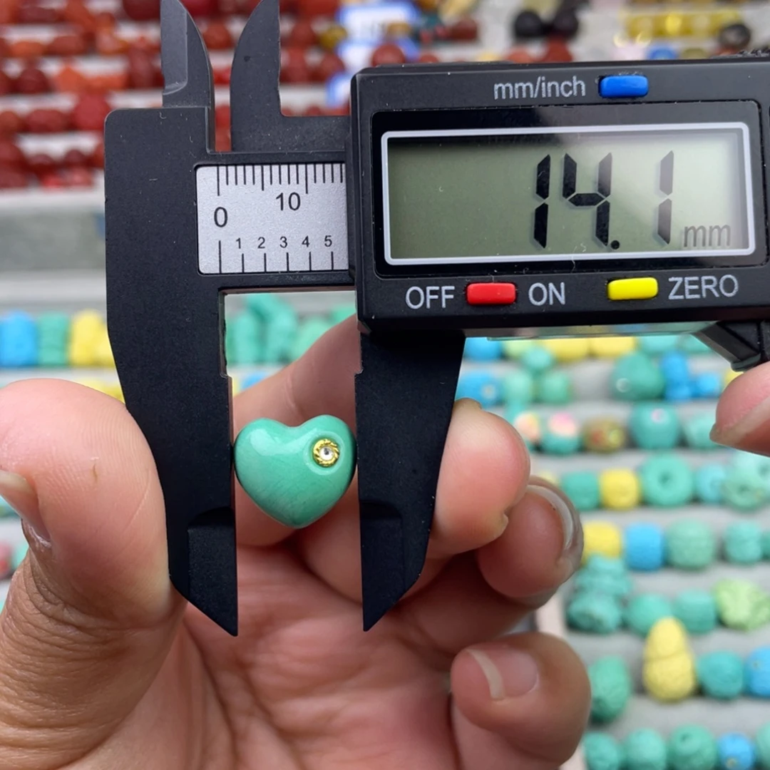 未镶嵌松石大屁桃玛瑙/玉髓