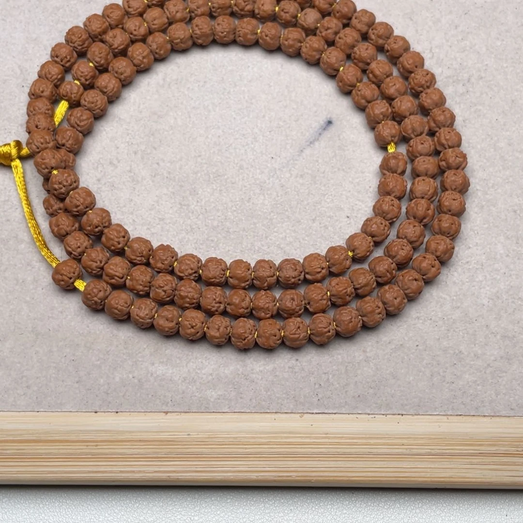 吊坠金刚菩提随*。佛手