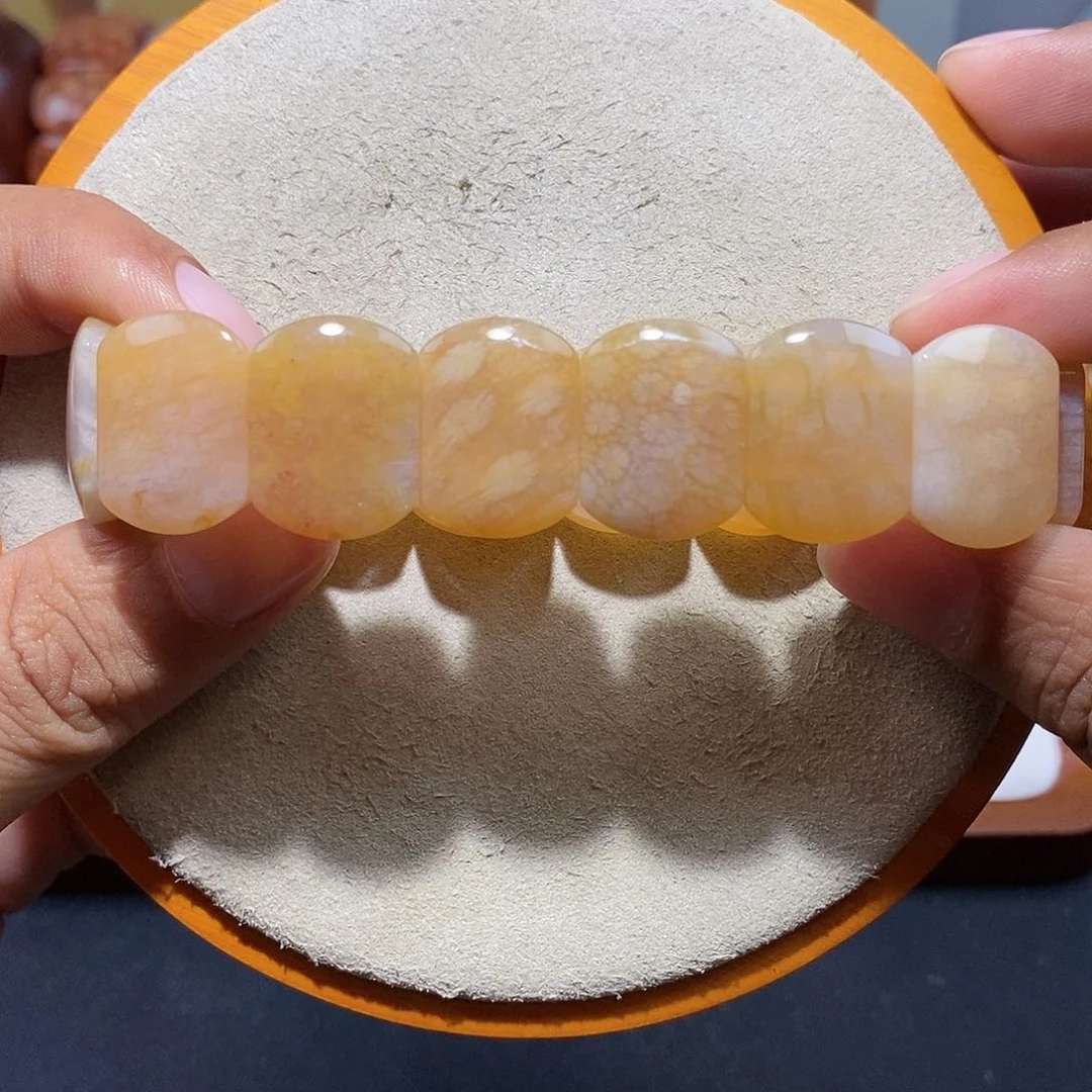 硅化珊瑚（珊瑚玉）手串未镶嵌黄冰满花50