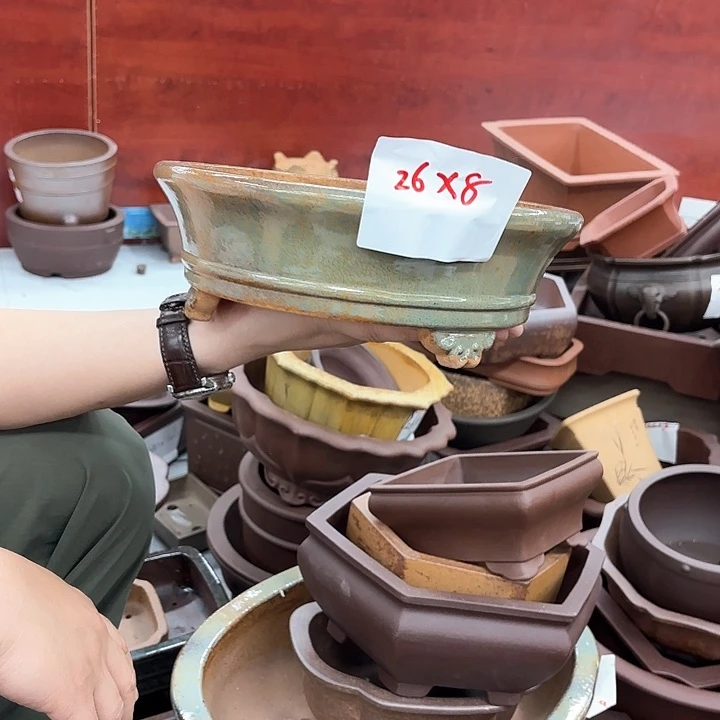 紫砂花盆紫砂的颜色很漂亮