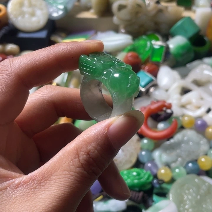 和田玉未镶嵌吊坠(不含链)