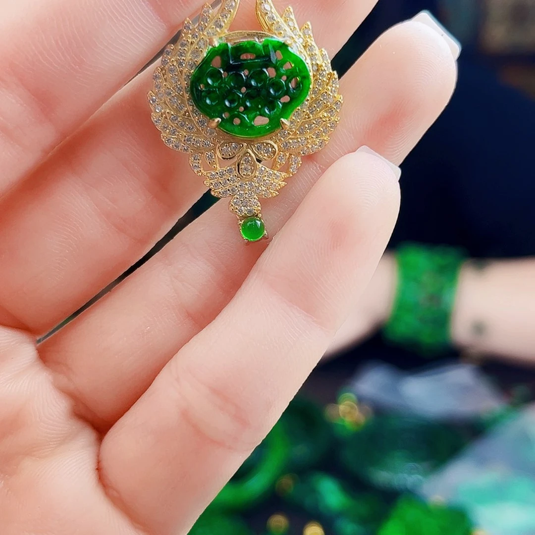 颈饰银S925镶嵌翡翠多样性