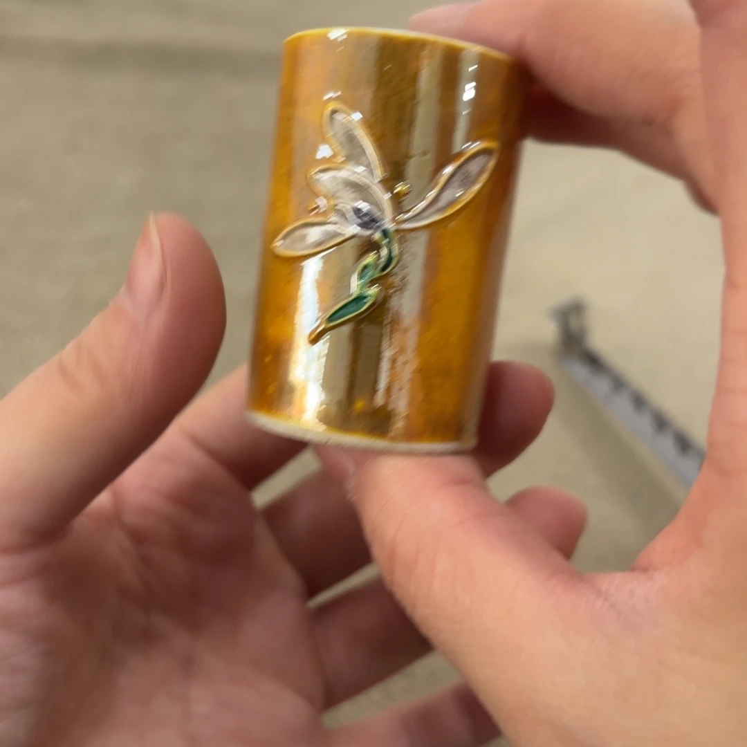 瓷片非常好看漂亮的物品