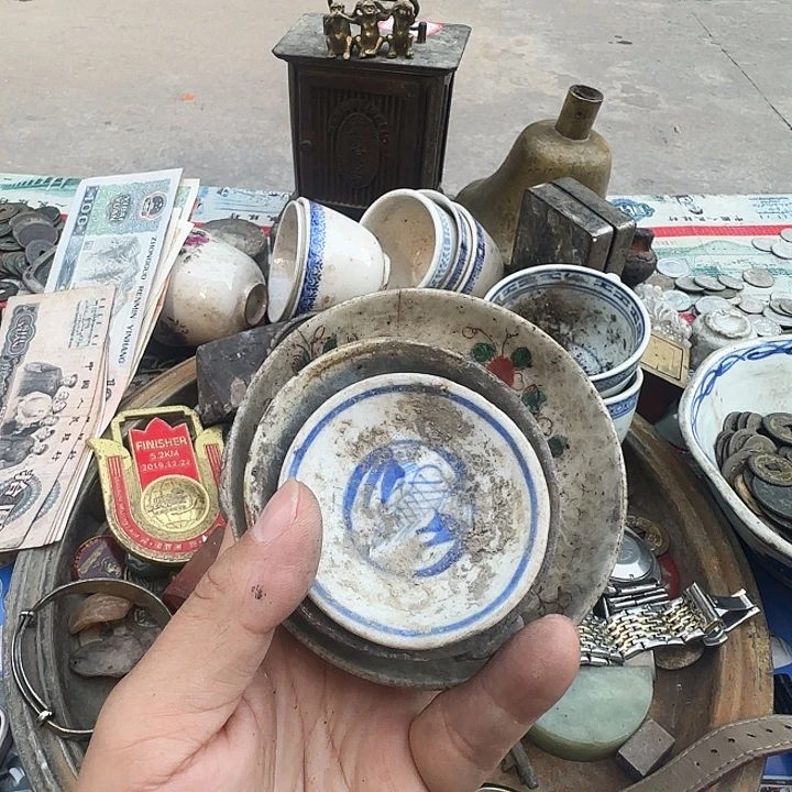 铜铁合金类工艺品瓷器