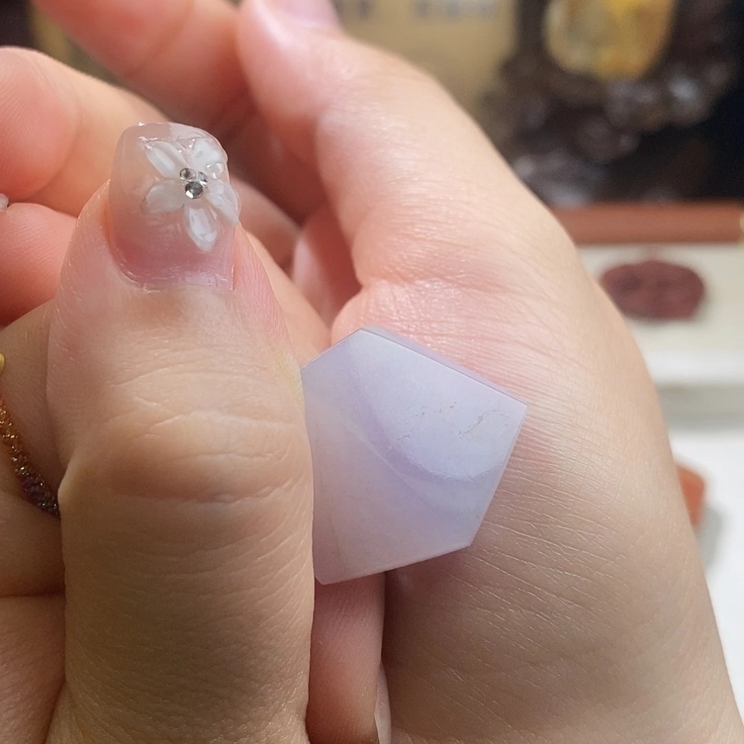 翡翠未镶嵌颈饰福利有瑕疵