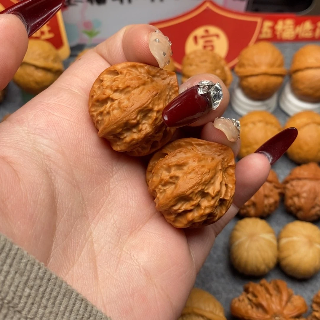 文玩核桃把件龙鳞