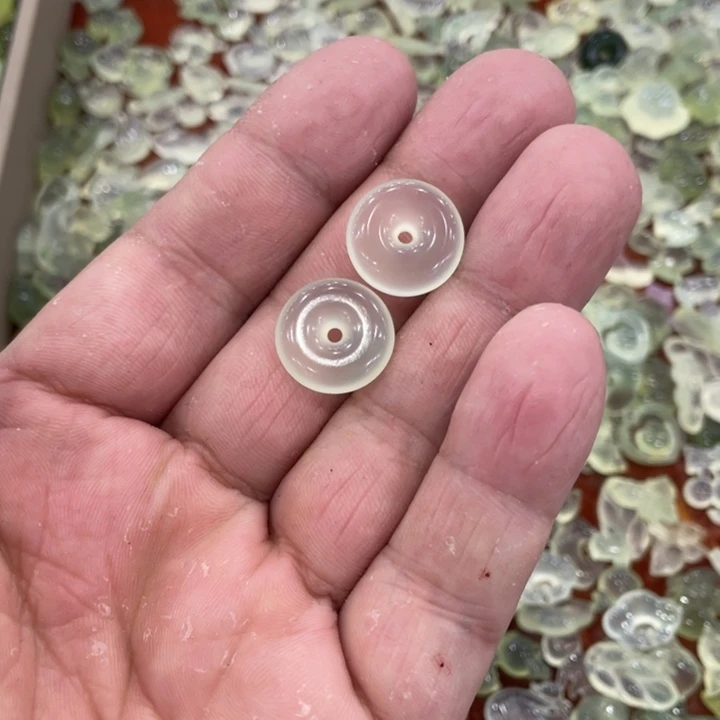 蛇纹石玉合金颈饰