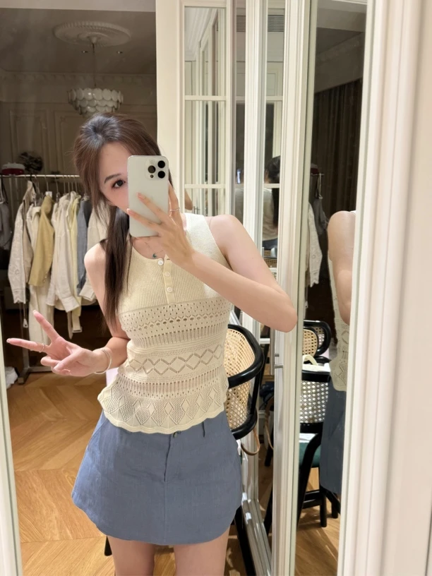 uki studio｜香草色 盛夏镂空打底背心 百搭款