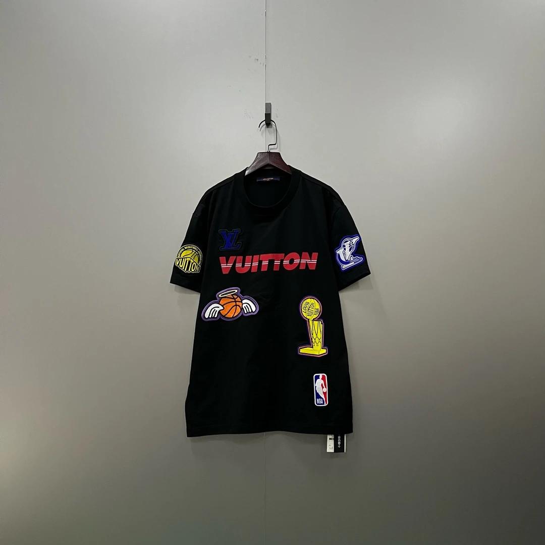 99新 LouisVuitton/路易威登 （ll） 多标志刺绣短袖 S码 603624