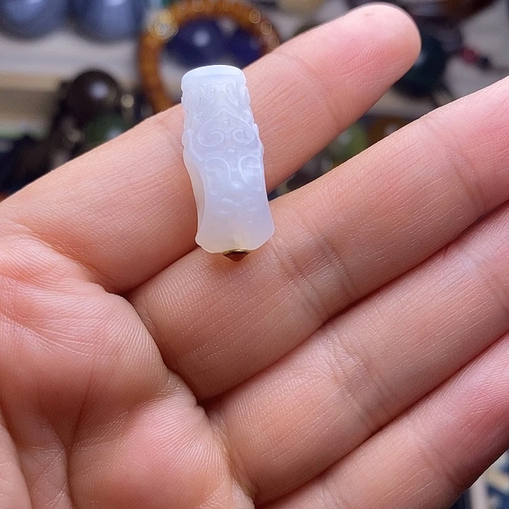 見****玛瑙/玉髓合金颈饰