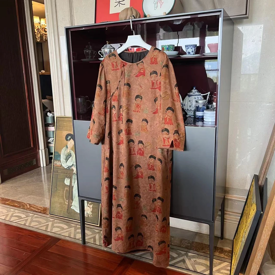 MYL 2024春夏新品桑蚕丝焦糖色唐宫小人连衣裙圆领长袖休闲长裙