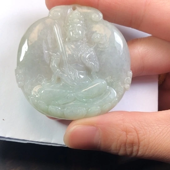 翡翠未镶嵌颈饰缅甸A货，每天下午1点半开播