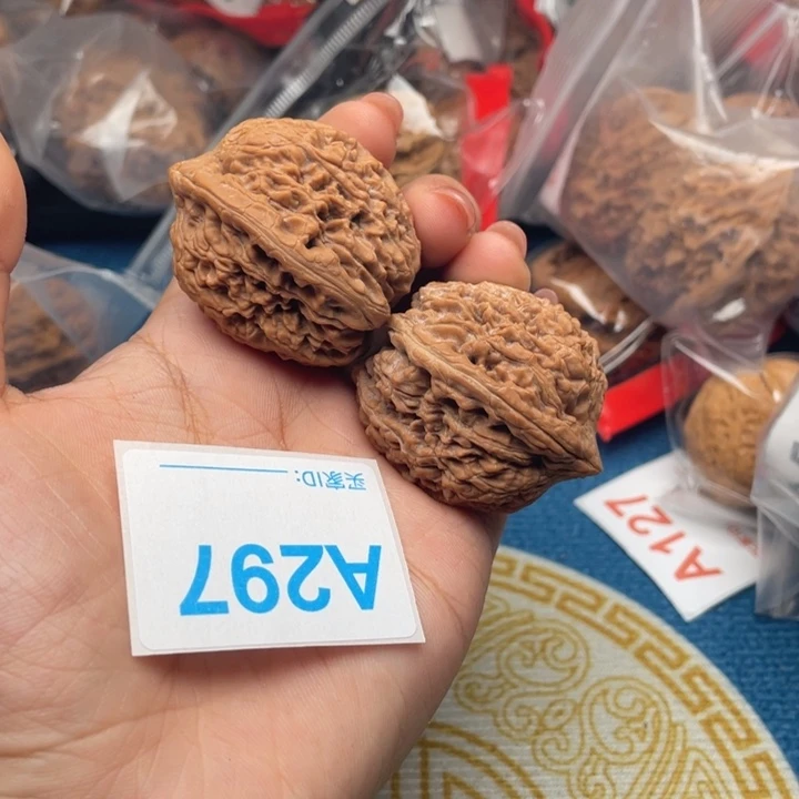 吊坠文玩核桃核桃