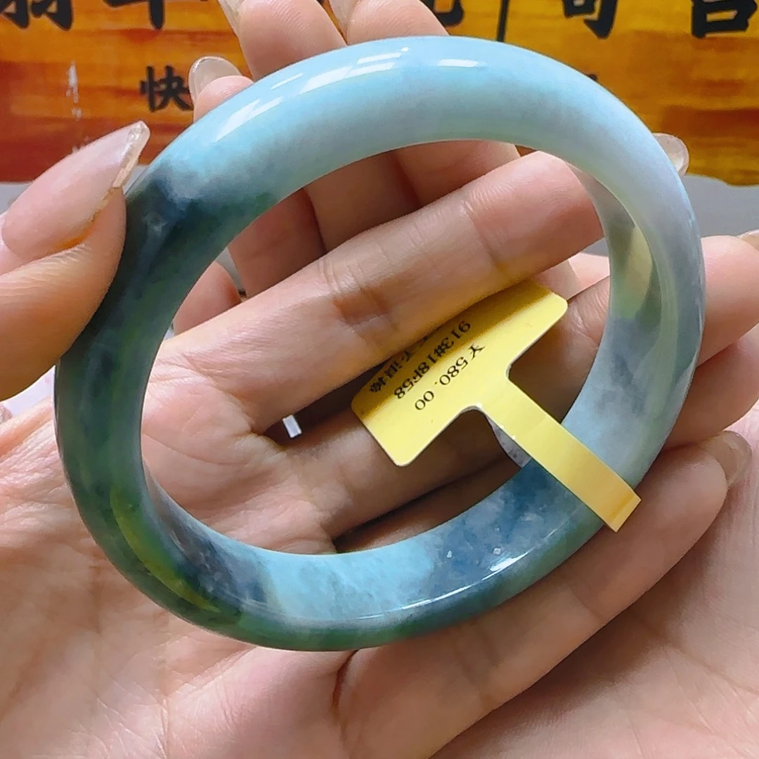 翡翠手镯未镶嵌达*～翡翠99