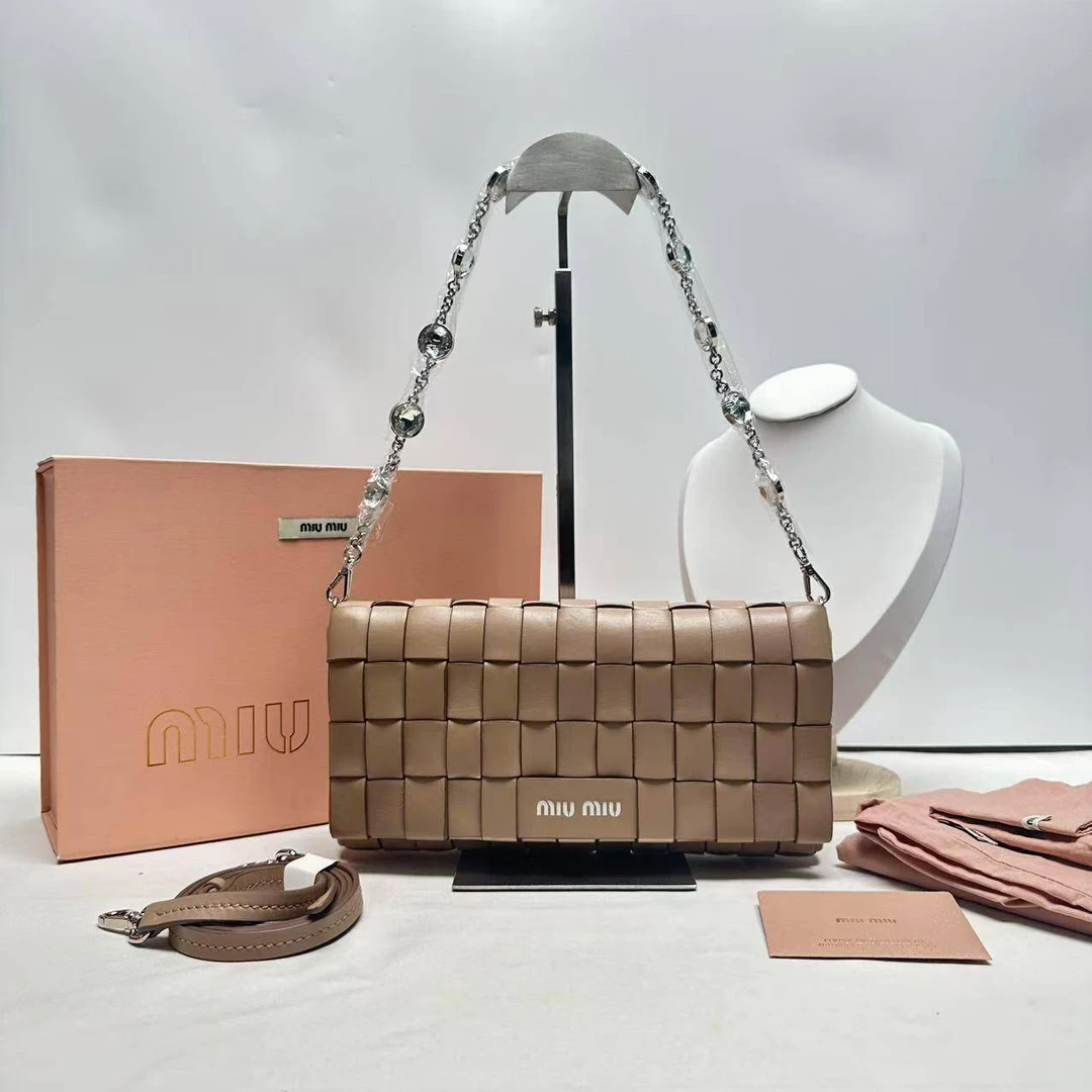 胖虎熙少/缪缪/95新/公价0/箱包/斜挎包/31B2502110075