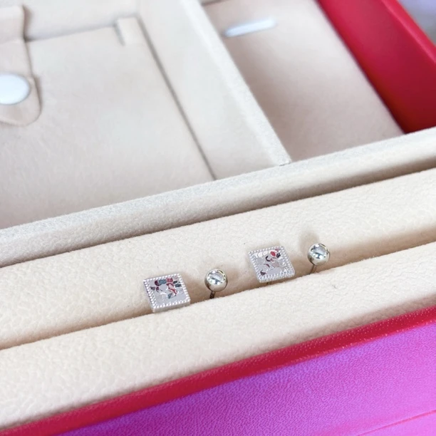 铂金PT950U型碎冰冰耳钉时尚精致（多样性只发一件）