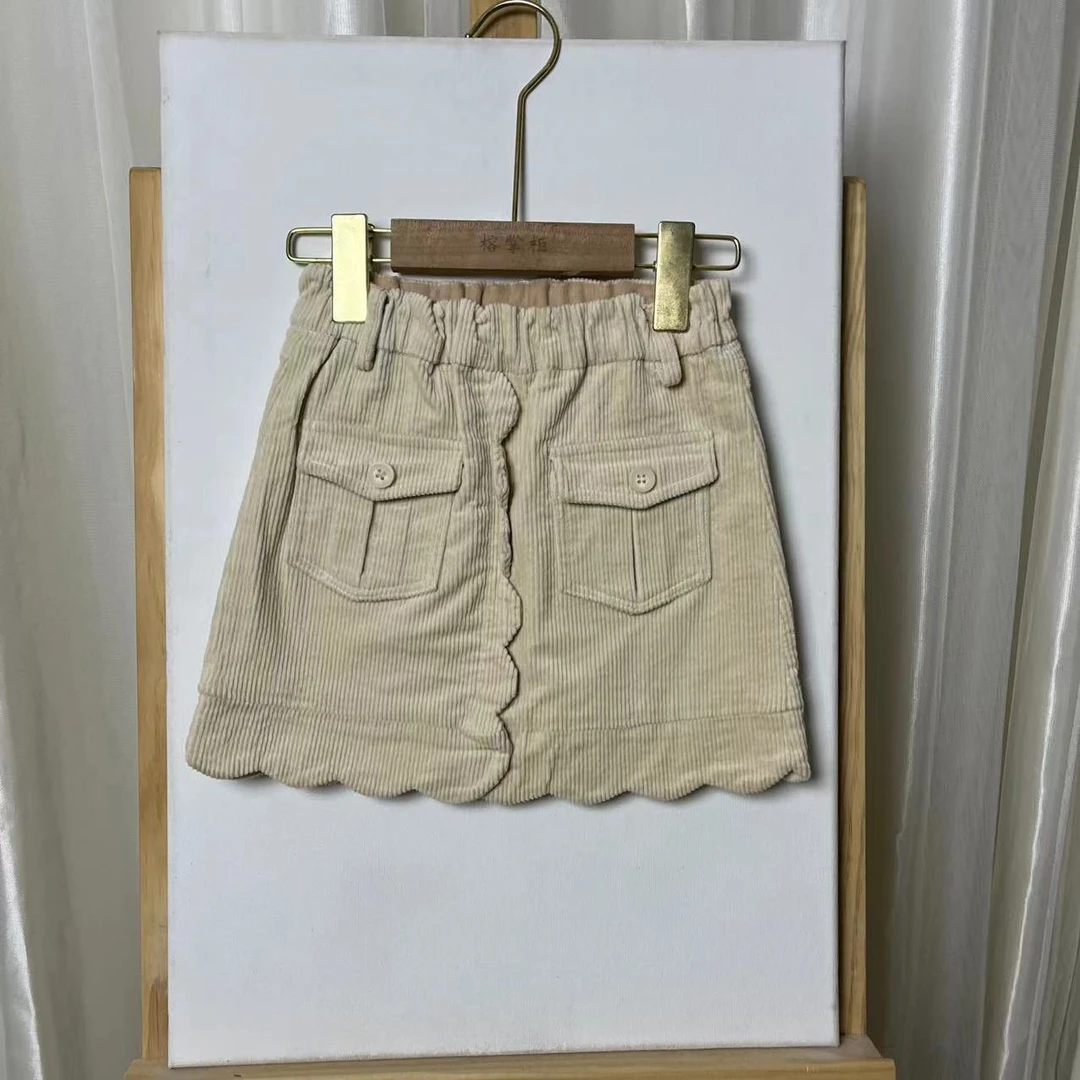 724卡其裙子3525