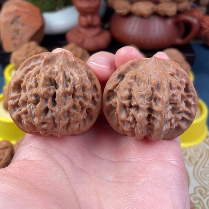 吊坠文玩核桃红珊瑚45.5