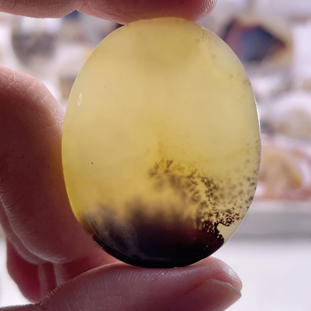 玛瑙/玉髓未镶嵌珠宝奇石