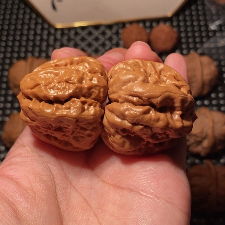 把件文玩核桃四开八腿肌肉蛙