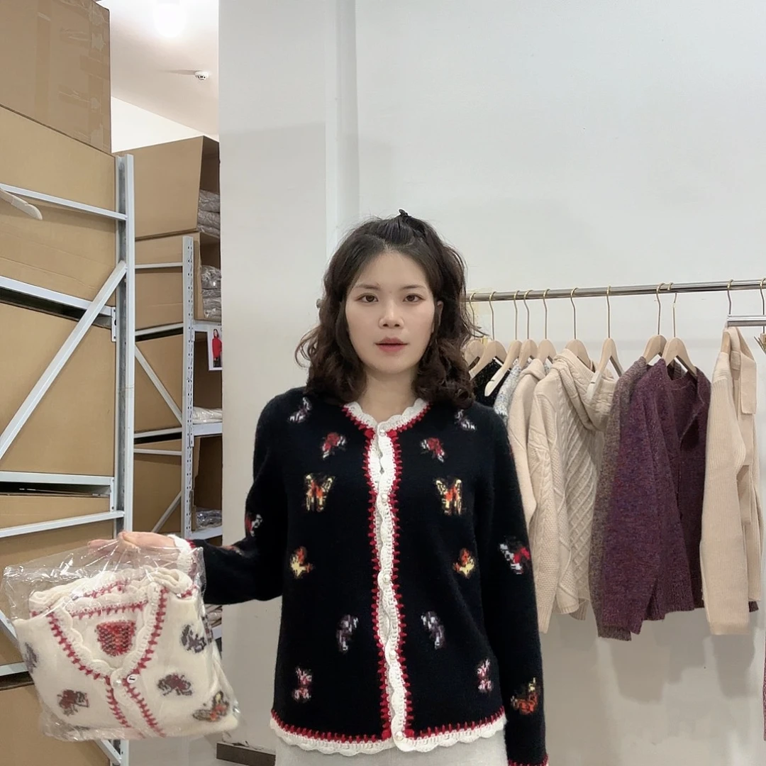 鄂家同款山羊绒加厚开衫