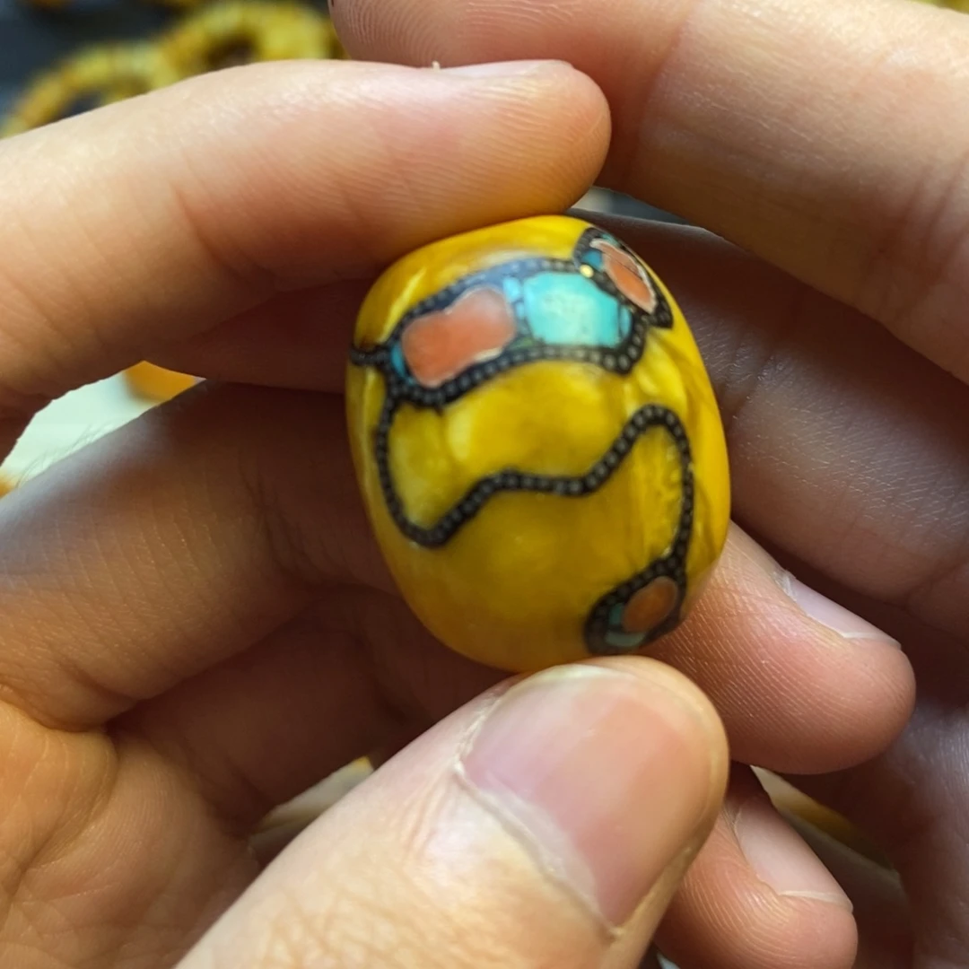 琥珀未镶嵌珠宝奇石