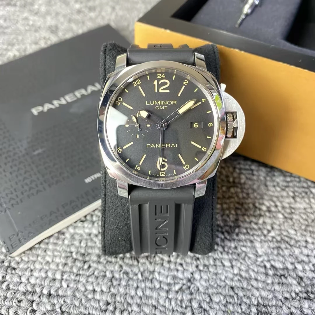 95新 Panerai/沛纳海 /亚虎/鲁米诺/00531/公价70000元/表径44mm
