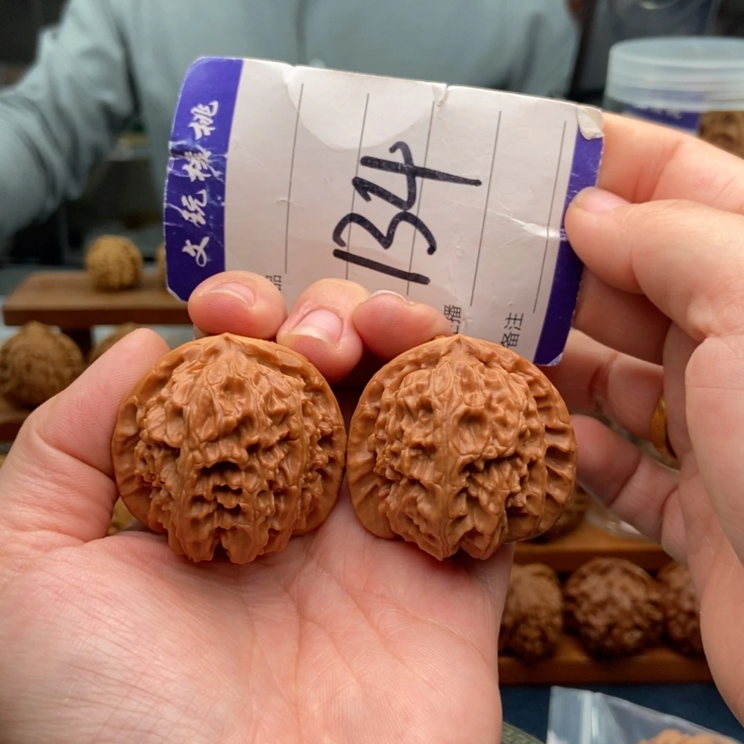 文玩核桃把件39白狮子