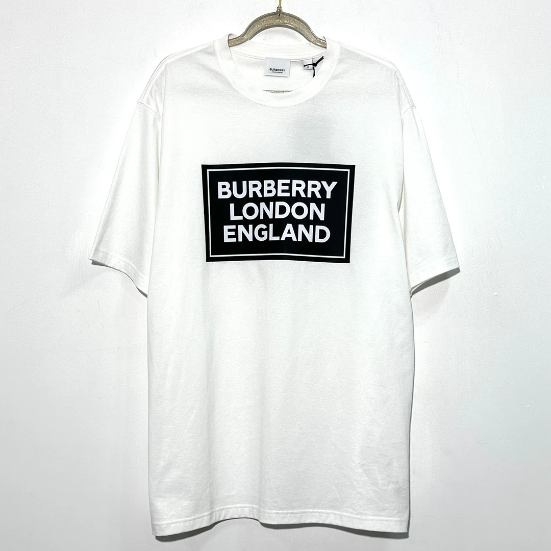 未使用 BURBERRY/博柏利 M码 经典logo印花白色短袖 W250