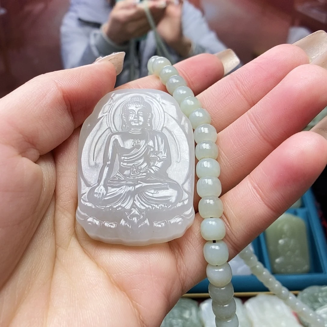 和田玉颈饰未镶嵌阿**子