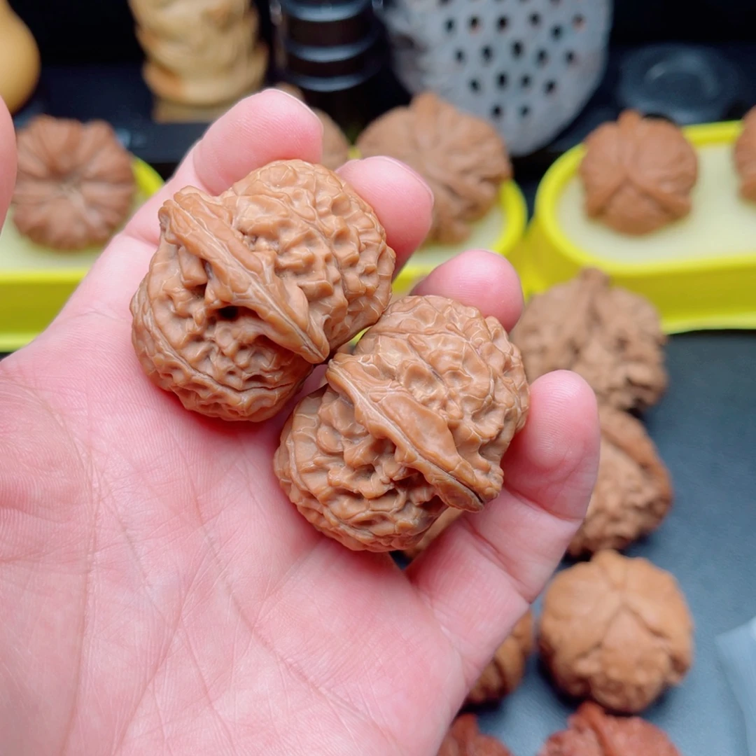 吊坠文玩核桃核王狮子头40×40.