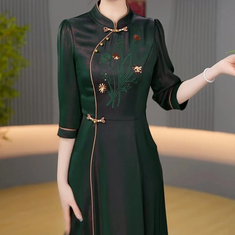 2025春季新款优雅高端新中式国风气质修身端庄大气修身显瘦连衣裙