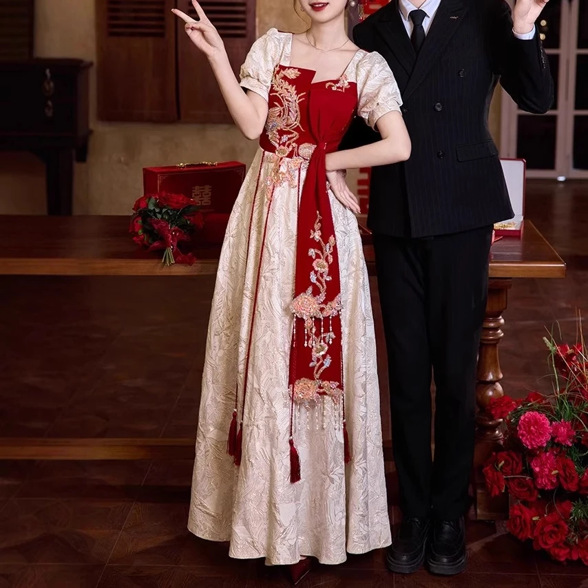 敬酒服新娘2025新款订婚礼服连衣裙结婚当天便装新中式回门服大气