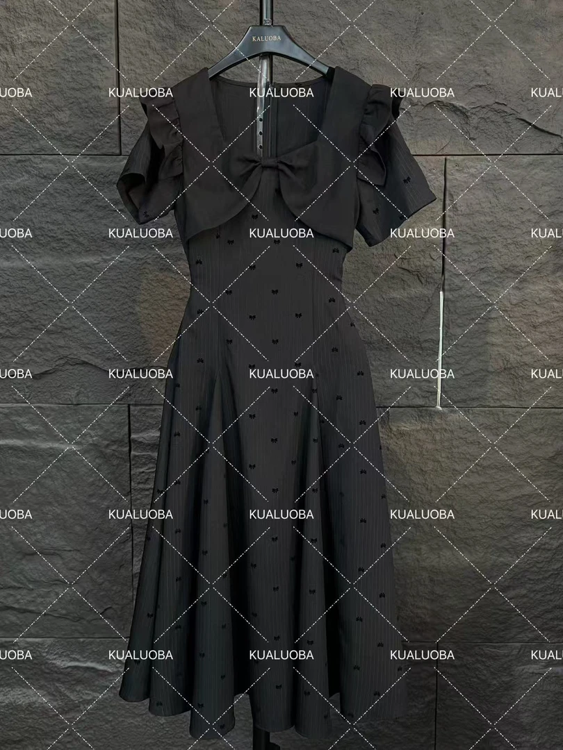 【原创大码设计师款】2025新款方领植绒蝴蝶简约连衣裙K3344