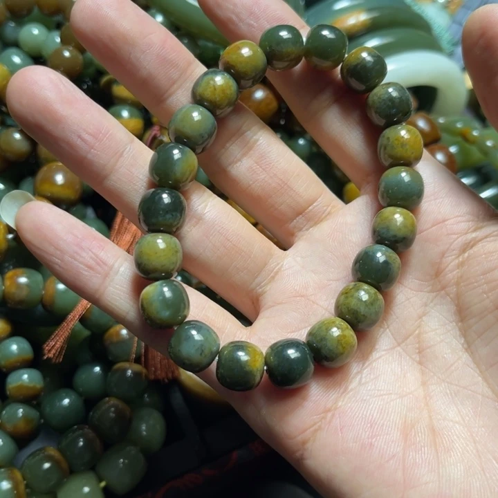 和田玉未镶嵌手链