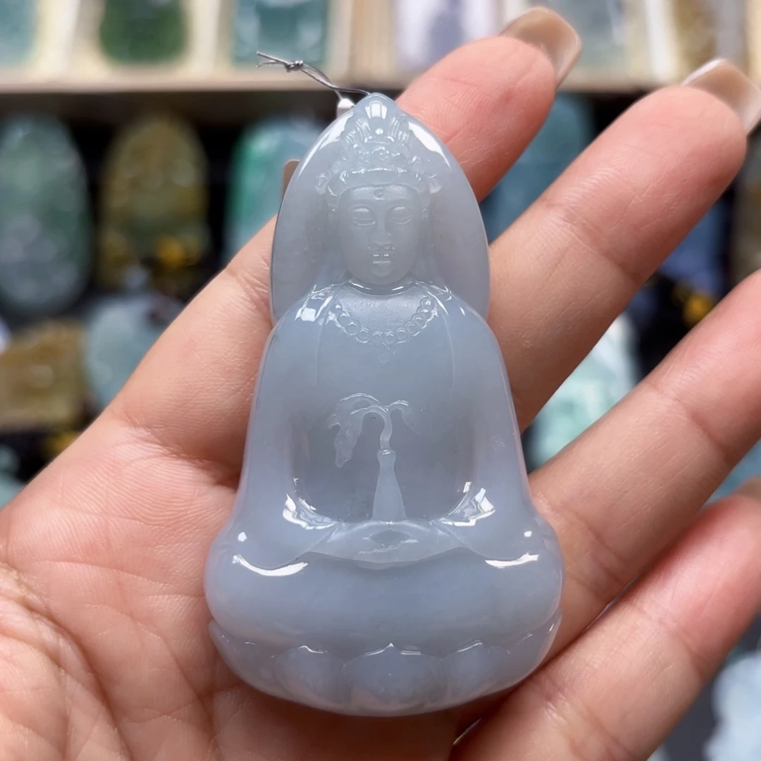 翡翠未镶嵌颈饰观音