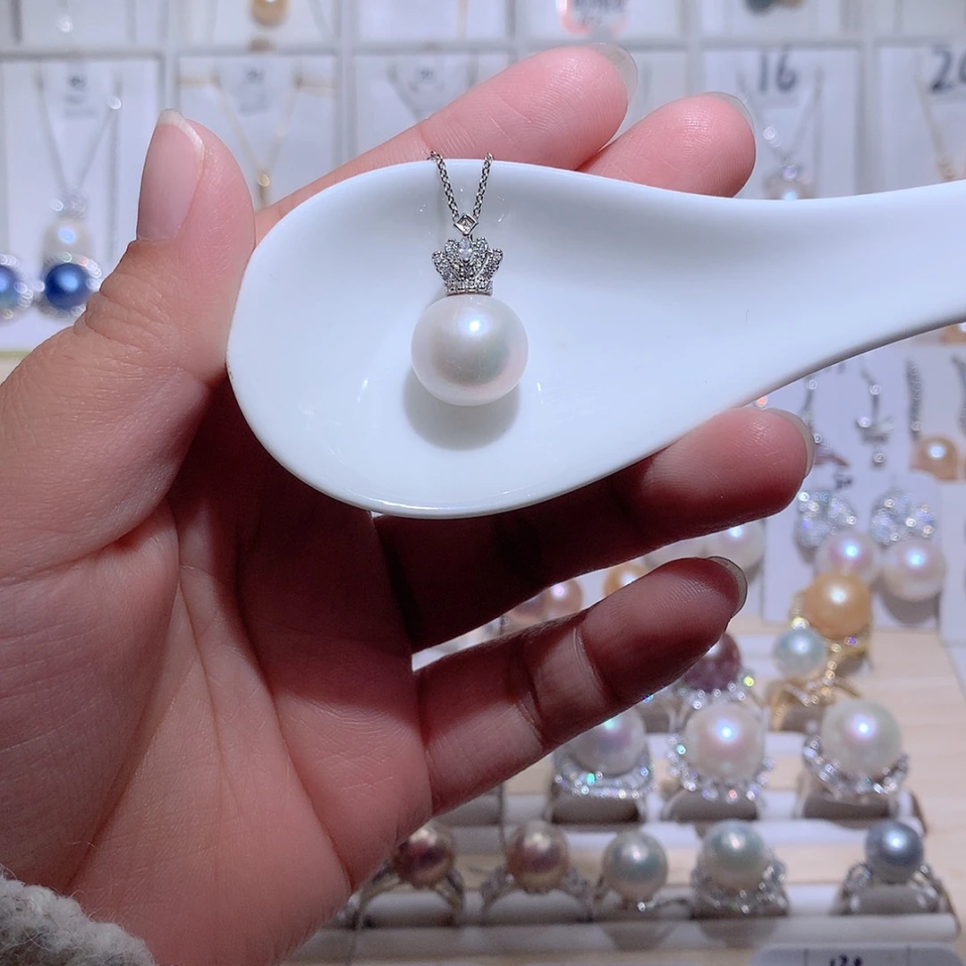 淡水珍珠吊坠(赠链)未镶嵌CC14.1mm