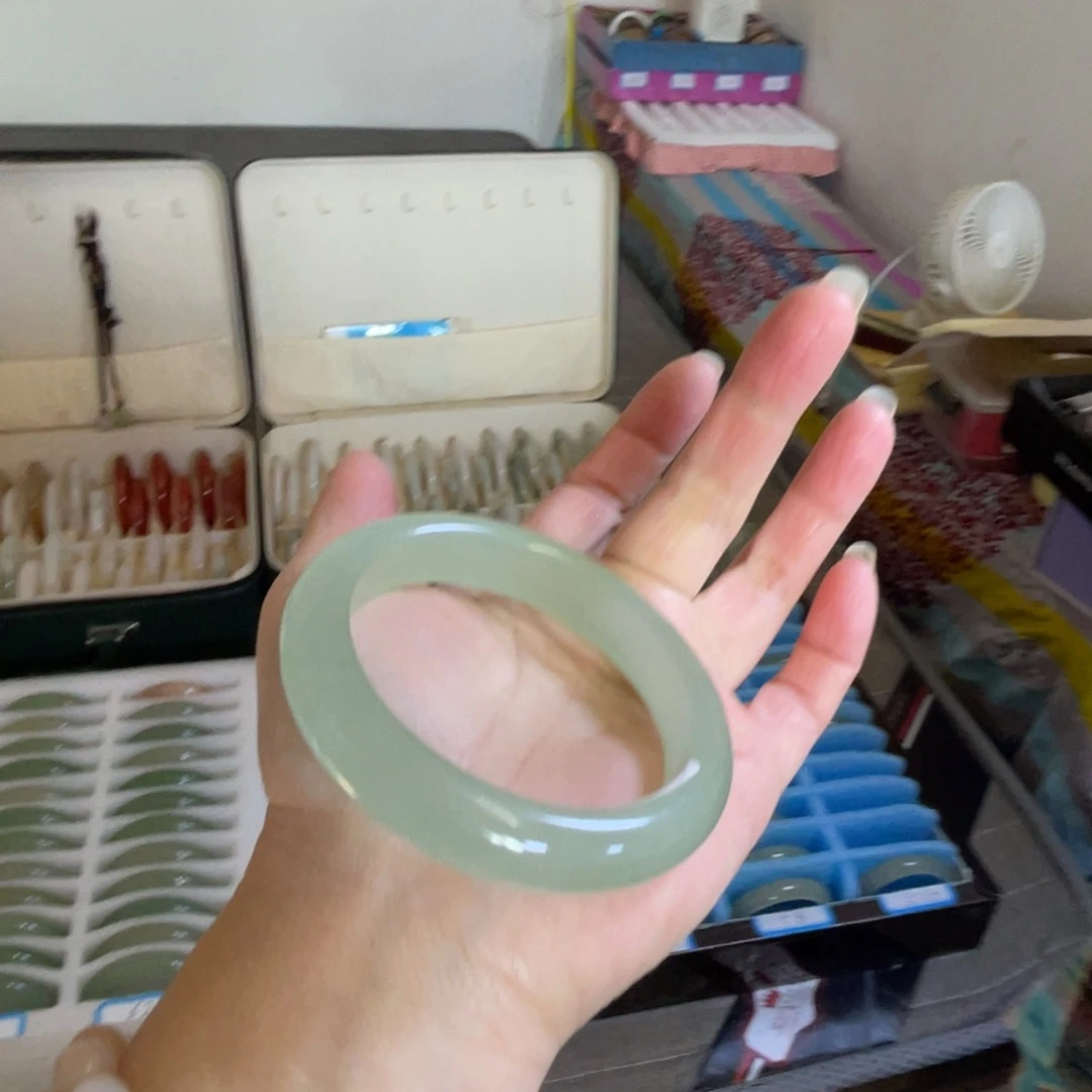 东陵石未镶嵌手镯54