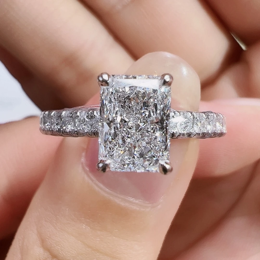 18K金镶嵌实验室培育钻石14圈