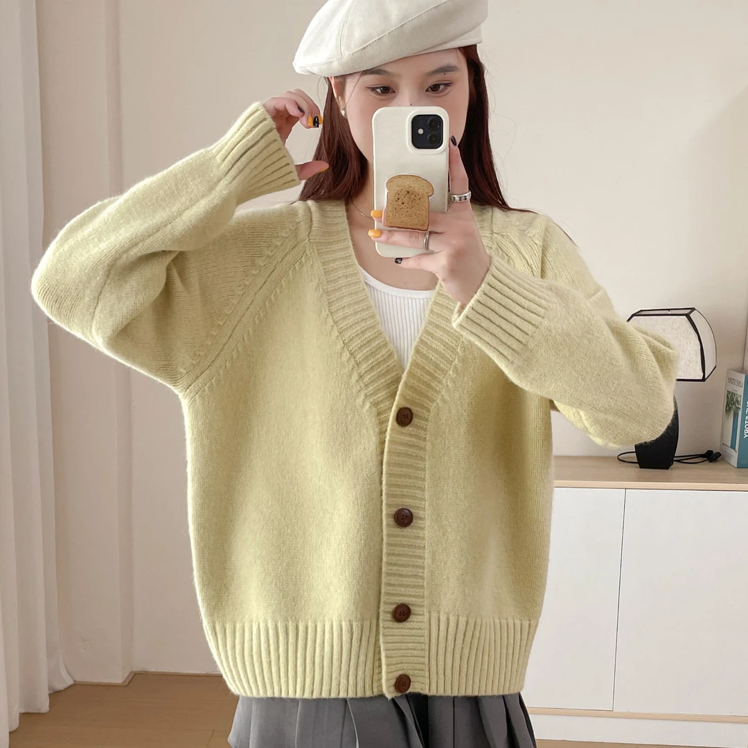 慵懒风V领毛衣外套女春秋新款复古设计感中长款针织开衫上衣外搭