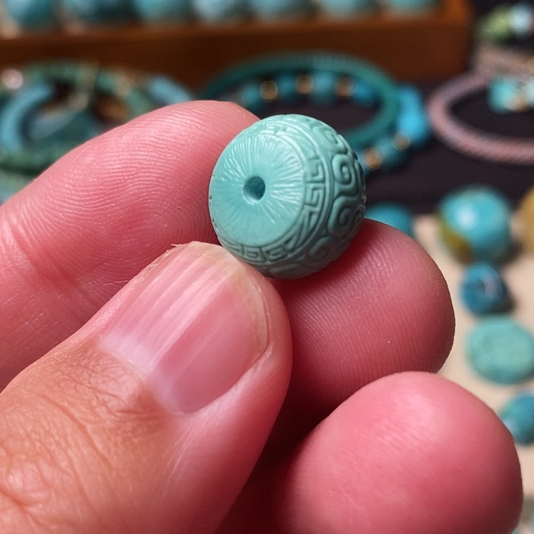 风***绿松石未镶嵌颈饰