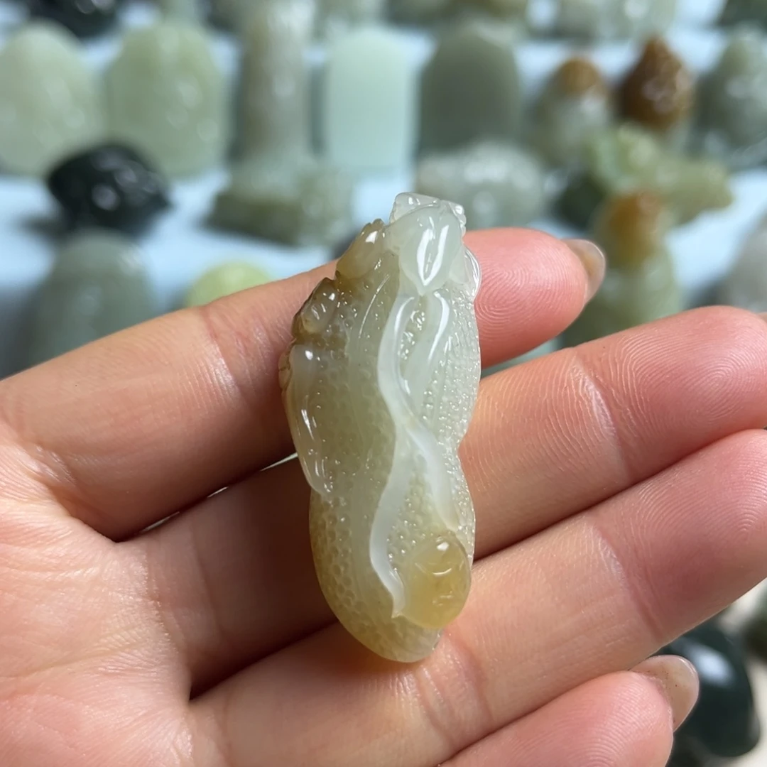 和田玉未镶嵌挂件