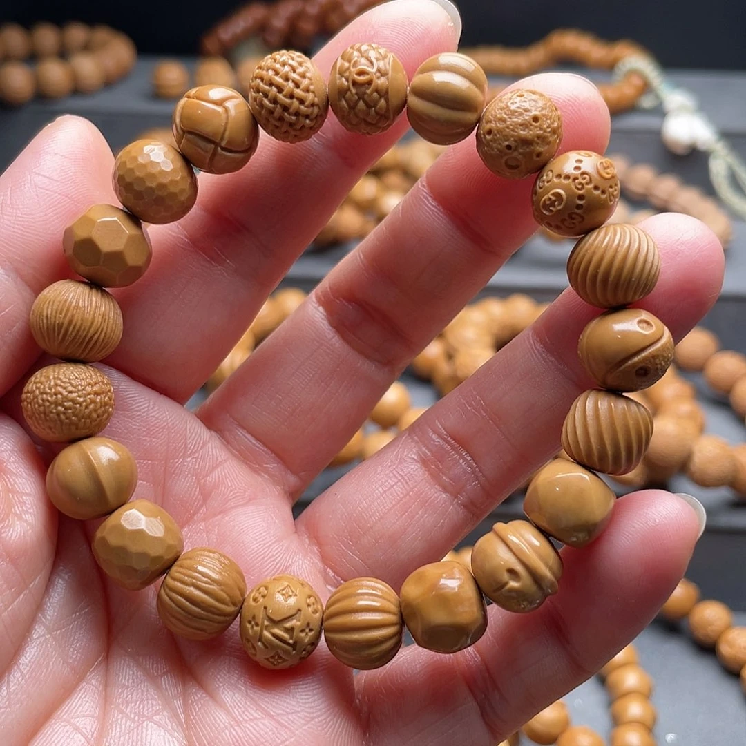 猴头核桃吊坠瑕疵小多宝