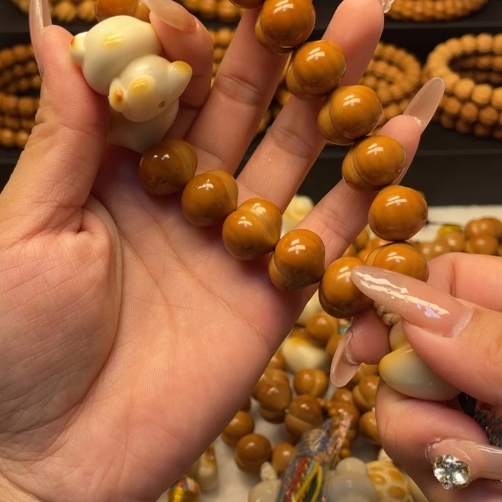 灰***灰吊坠猴头核桃全品16大加柯基屁桃加小熊