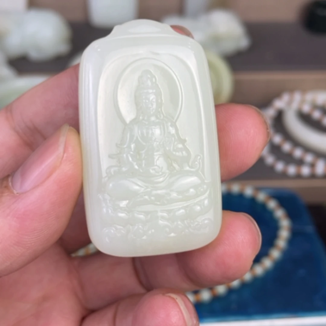 【闪购商品】颈饰未镶嵌和田玉