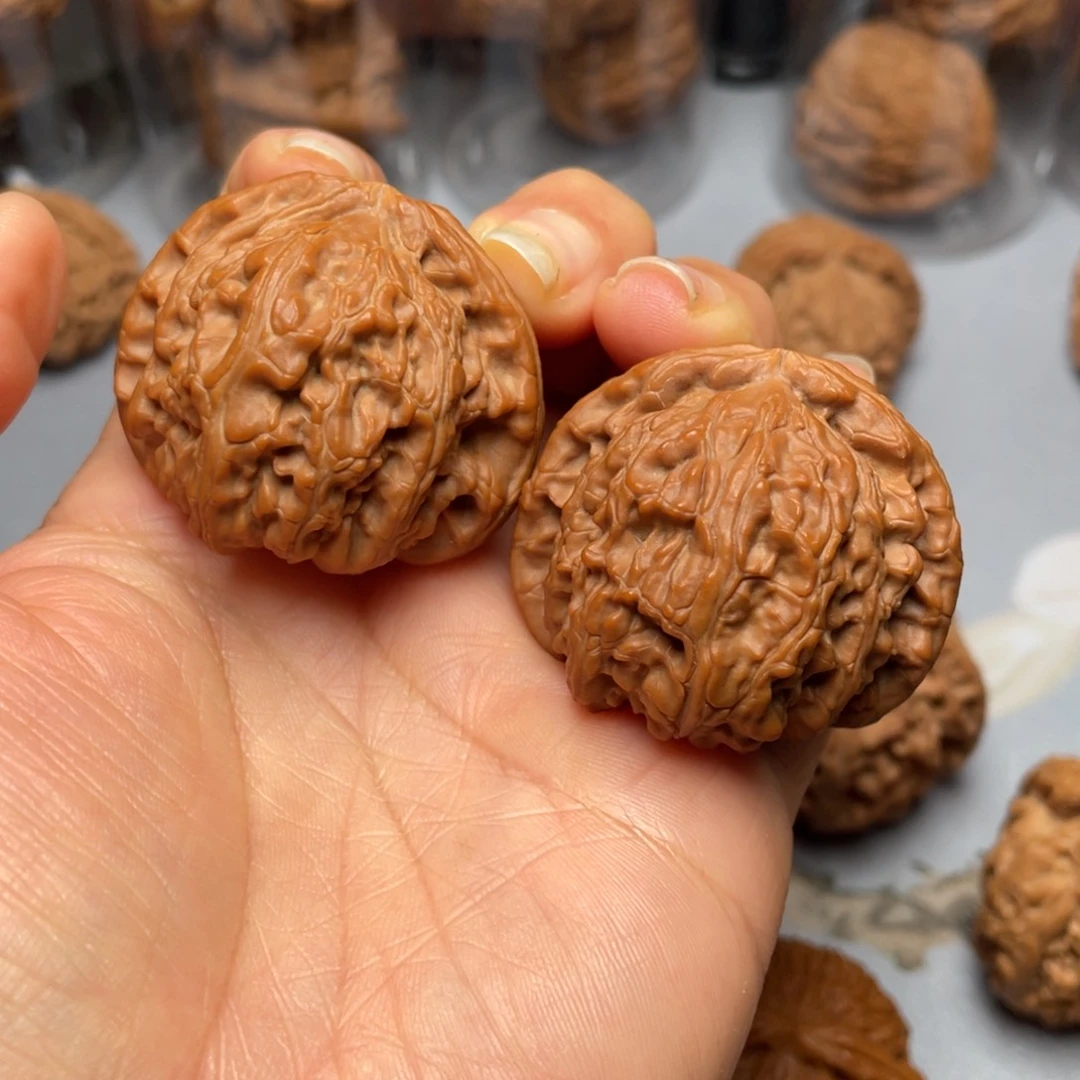 【闪购商品】文玩核桃吊坠球白……